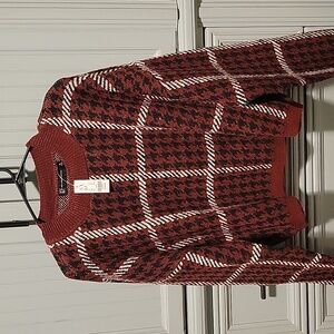 New York and company sweater waist length size XL